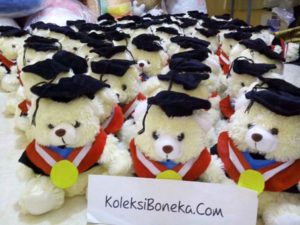 grosir-boneka-wisuda-di-semarang