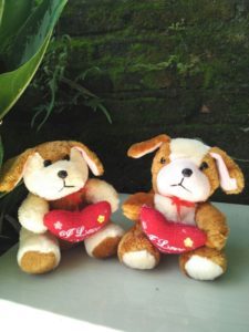 Boneka Dog Love Ukuran S
