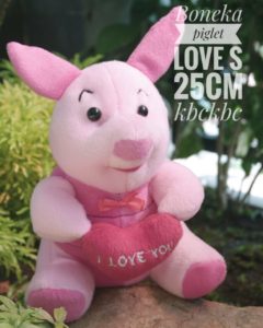 Boneka-Piglet-love-S