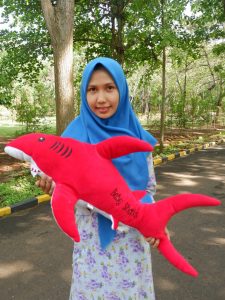 Grosir-Boneka-Ikan-Baby-Shark-Merah