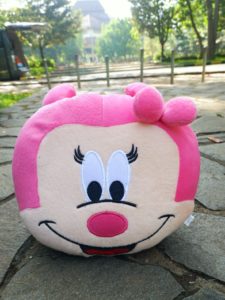 bantal-kepala-minnie-mouse
