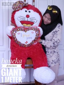 boneka-doraemon-giant-1