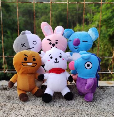 Boneka BTS Standing Ukuran S
